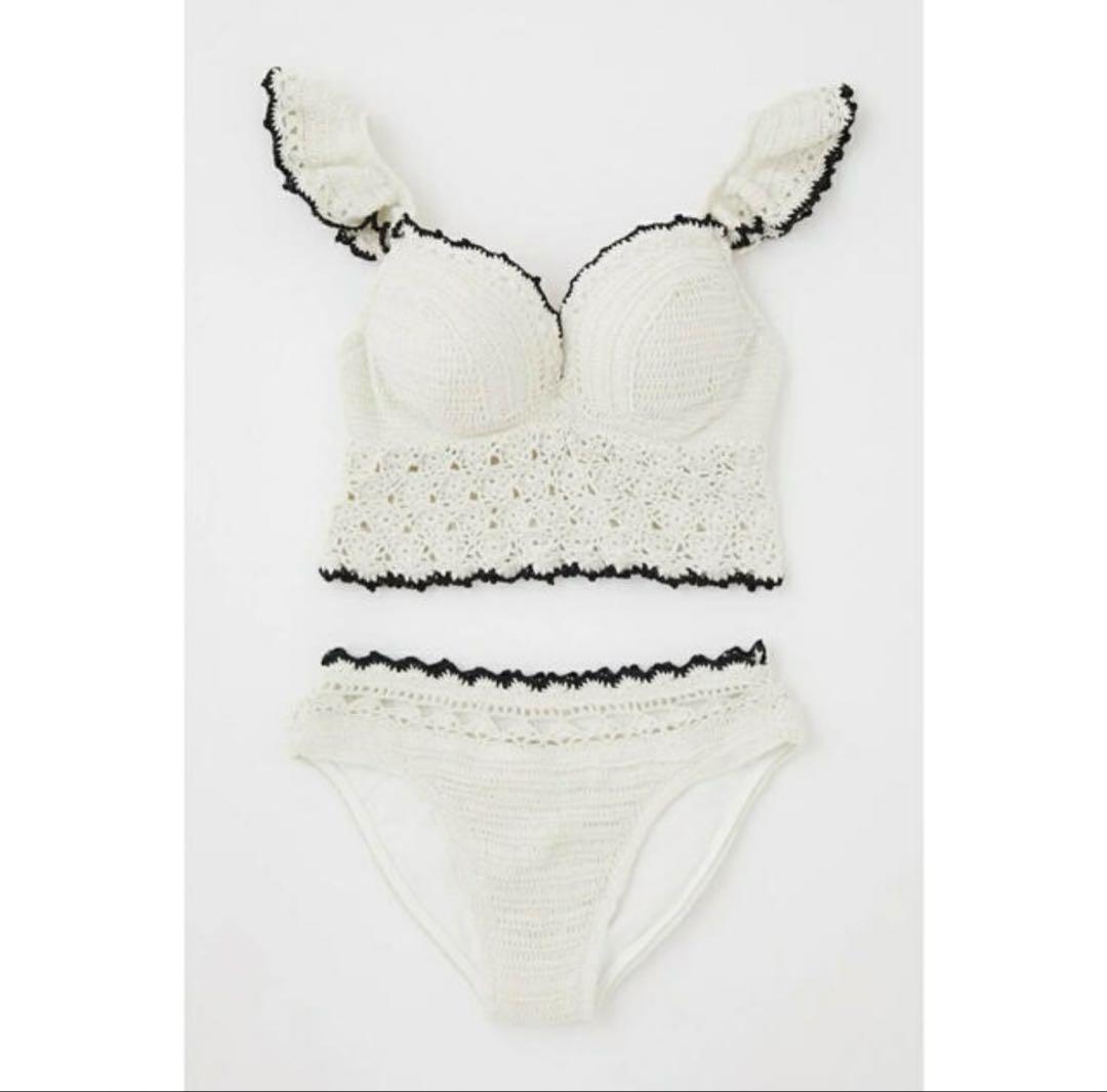 リエンダ　rienda フリルショルダークロシェワイヤーカップビキニ