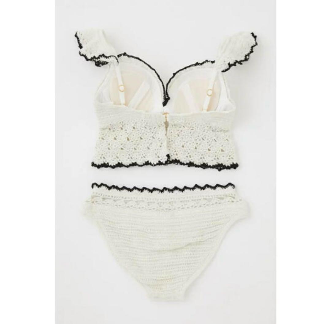 リエンダ　rienda フリルショルダークロシェワイヤーカップビキニ