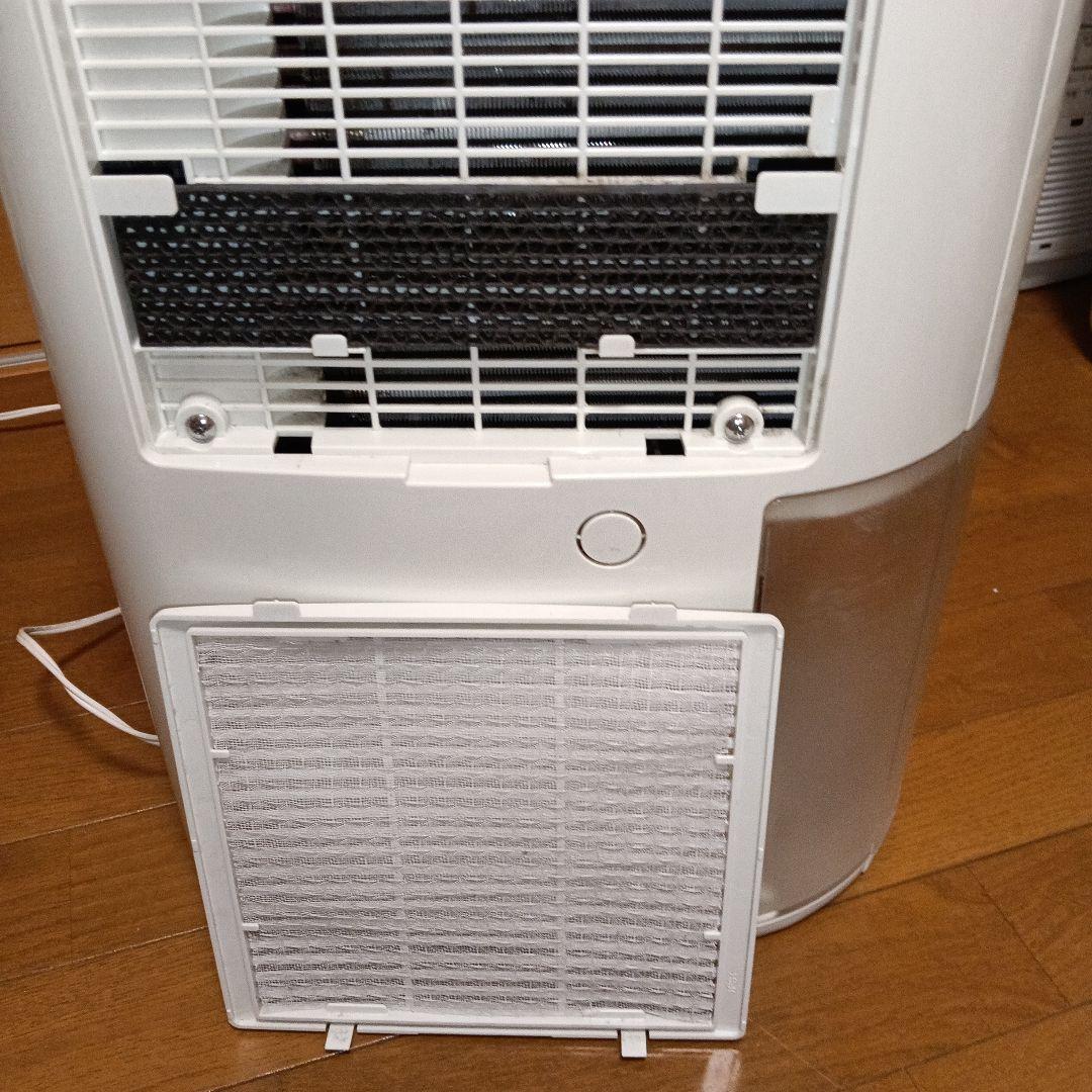 CORONA　衣類乾燥除湿機。 2018年製。