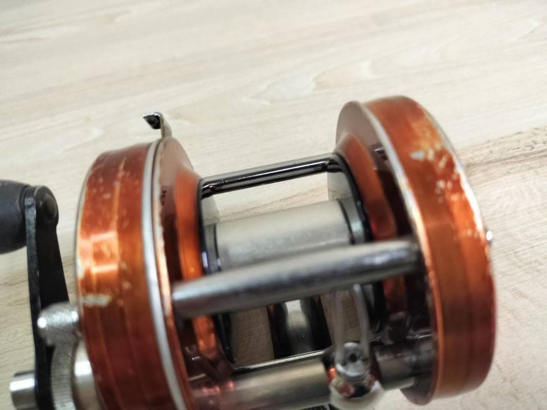 ☆ABU GARCIA アブ アンバサダー 4000D　ビンテージリール　橙