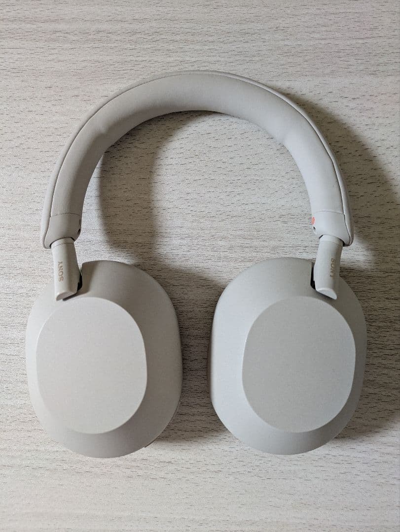 【美品・即日発送】SONY WH-1000XM5 プラチナシルバー