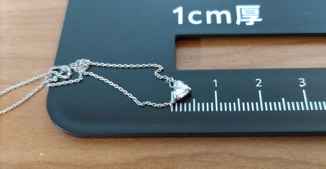 プラチナハートシェイプダイヤモンドネックレス