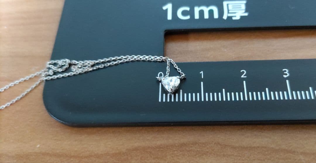 プラチナハートシェイプダイヤモンドネックレス