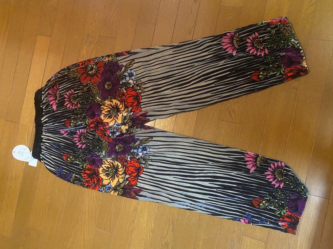 ⭐︎新品⭐︎FUMIE TANAKA 花柄ストライプパンツ