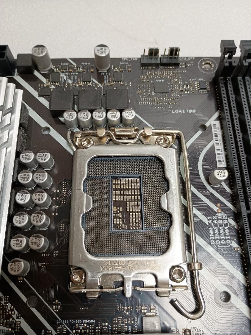 ゲーミングマザーボード PRIME B660M-A D4 ［MicroATX］