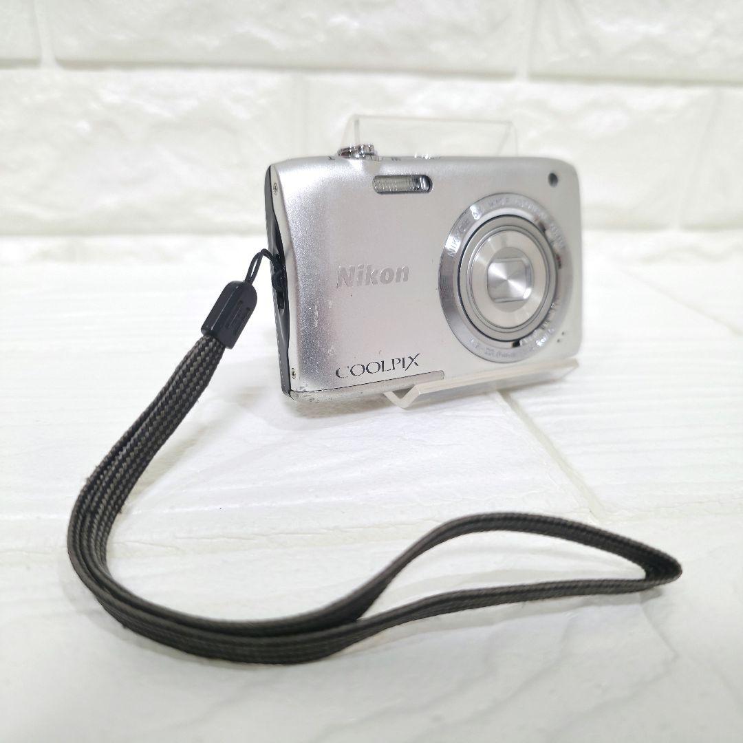 467】 ニコン　 クールピクス　S2900 コンパクトデジタルカメラ　シルバー