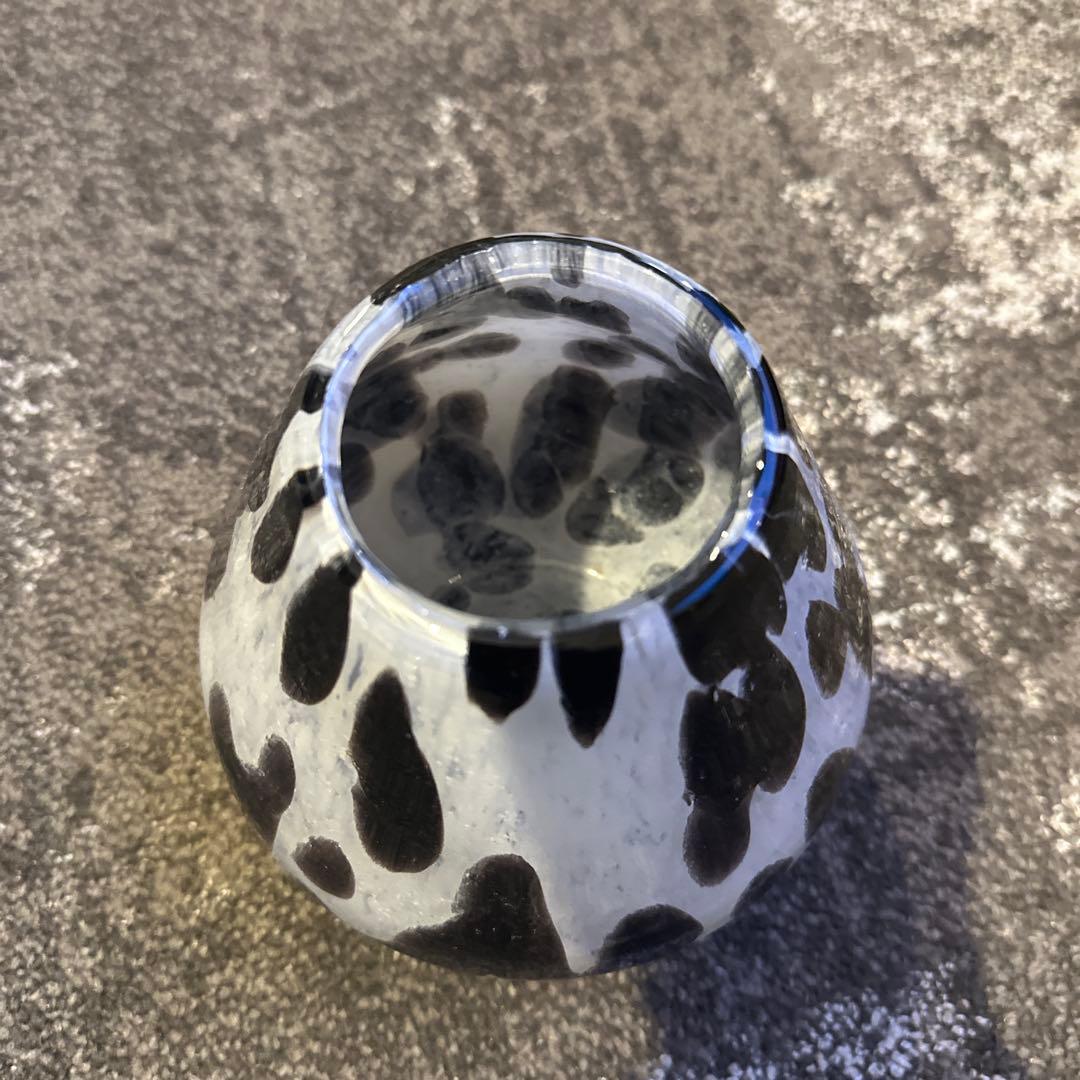 アート風白黒ガラス花瓶