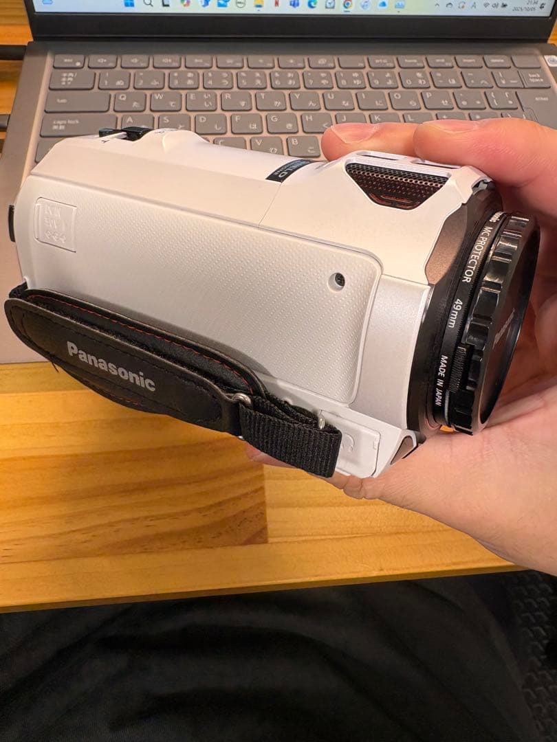 美品　Panasonic HC-VX985M 4K ビデオカメラ ホワイト(O)