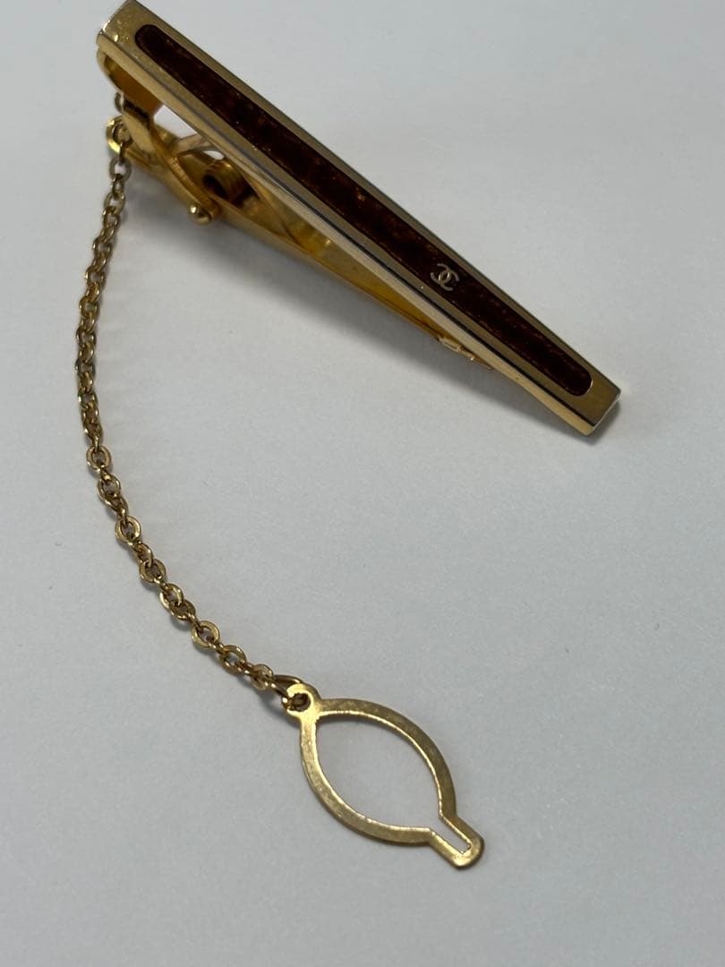 シャネル　24K GFネクタイピン チェーン付き