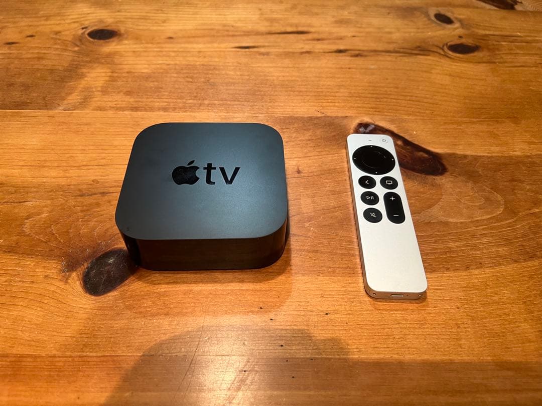 Apple TV 4K 第2世代（32GB）＋リモコン付き