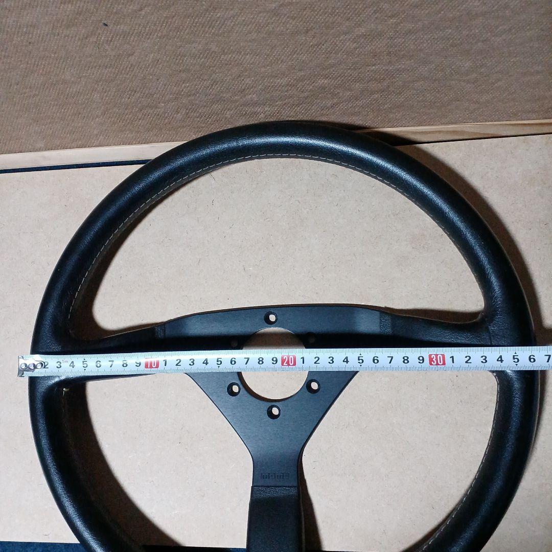 [中古品]　MOMO　ステアリング　(Made　in　Italy)　一種