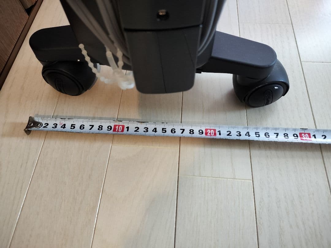 DeLonghi 電気ヒーター キャスター付き