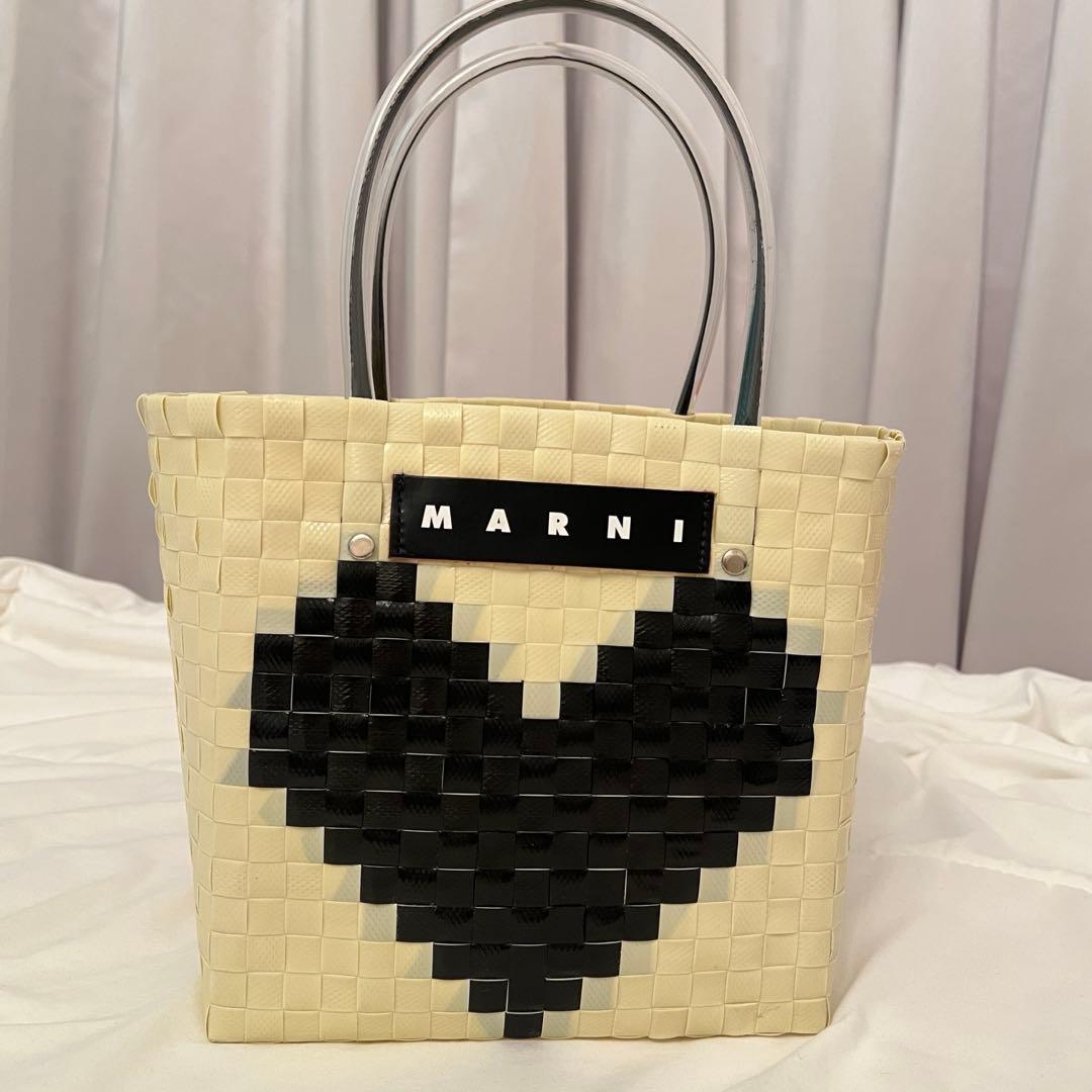 国内正規品　MARNI アイボリー ハート LOVE かごバッグ