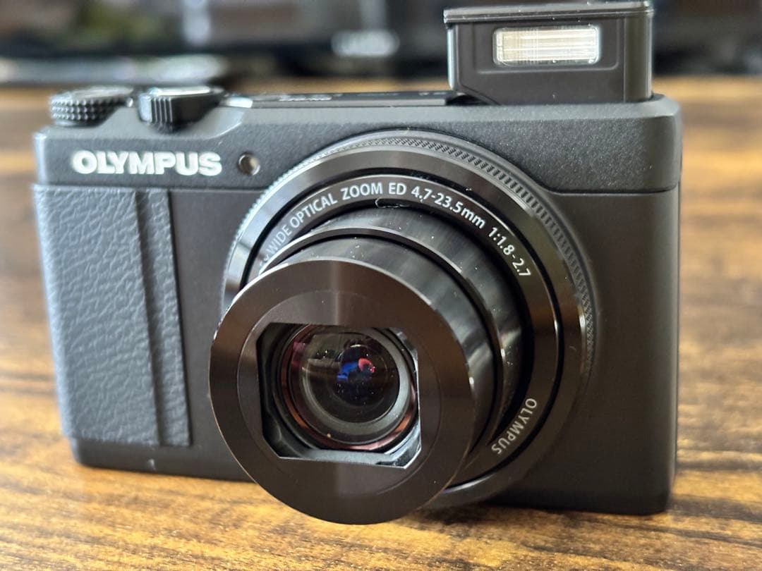 OLYMPUS オリンパス　STYLUS XZ-10 SDカード付