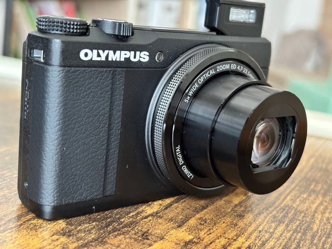 OLYMPUS オリンパス　STYLUS XZ-10 SDカード付