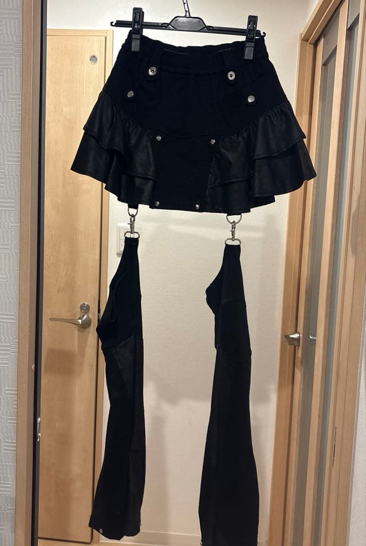 レフレム レッグカバー付きコーティングスカパン REFLEM