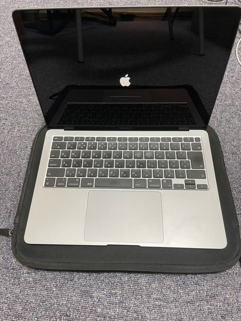 MacBook本体 MacBook Air 13