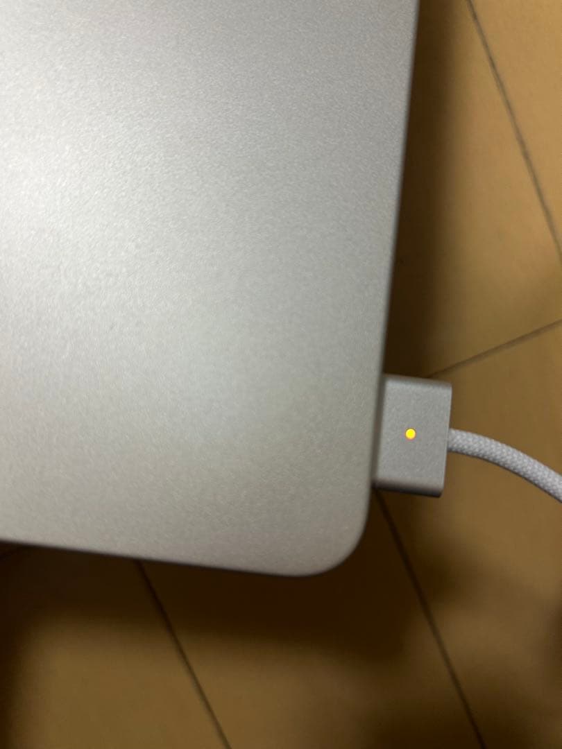 MacBookAir M2 2022 8GB 256GB スターライト13インチ