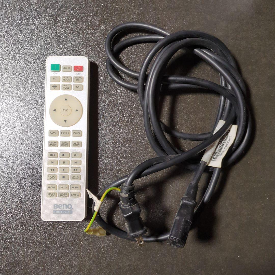 H*S様 BenQ HT2550 4K HDR プロジェクター 本体