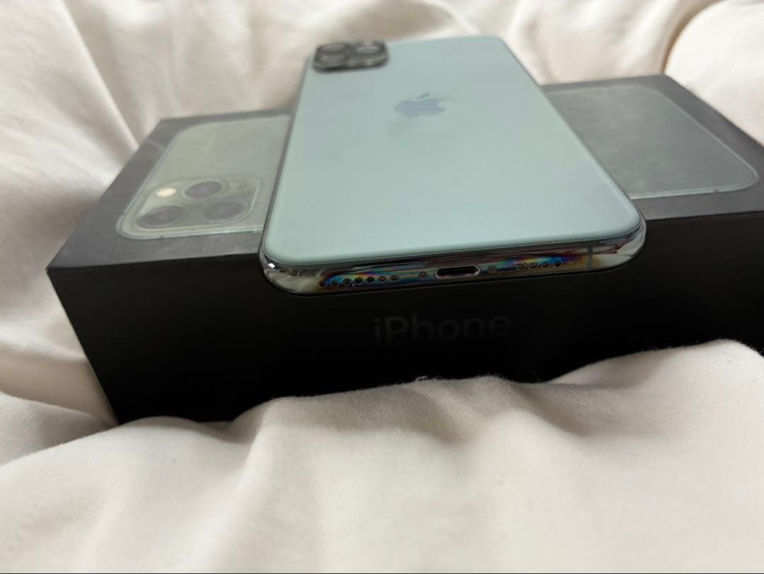 【極美中古】iPhone11Pro Max 256GB ミッドナイトグリーン