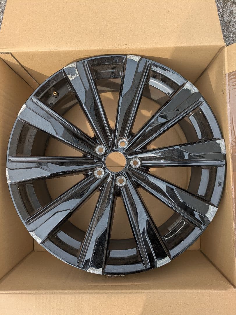 クラウンスポーツ　21インチ ホイール　２本セット