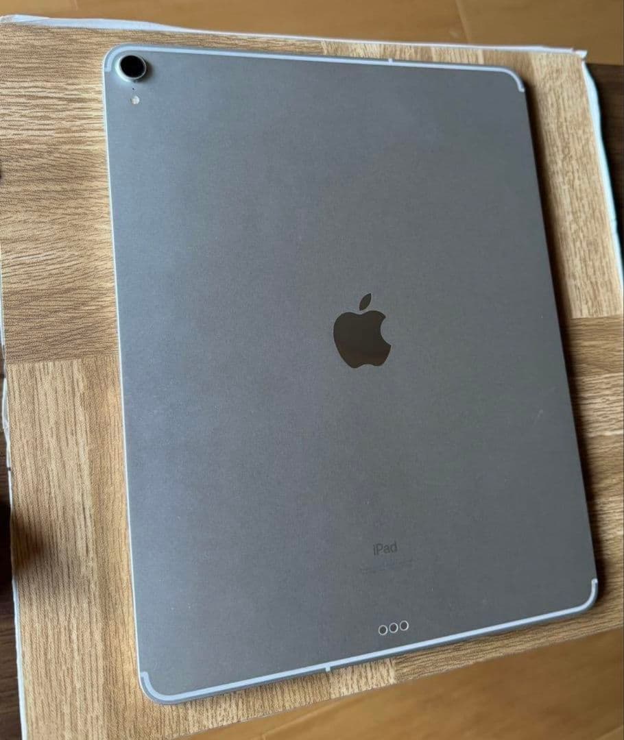 Apple iPad Pro 第三世代 スペースグレー