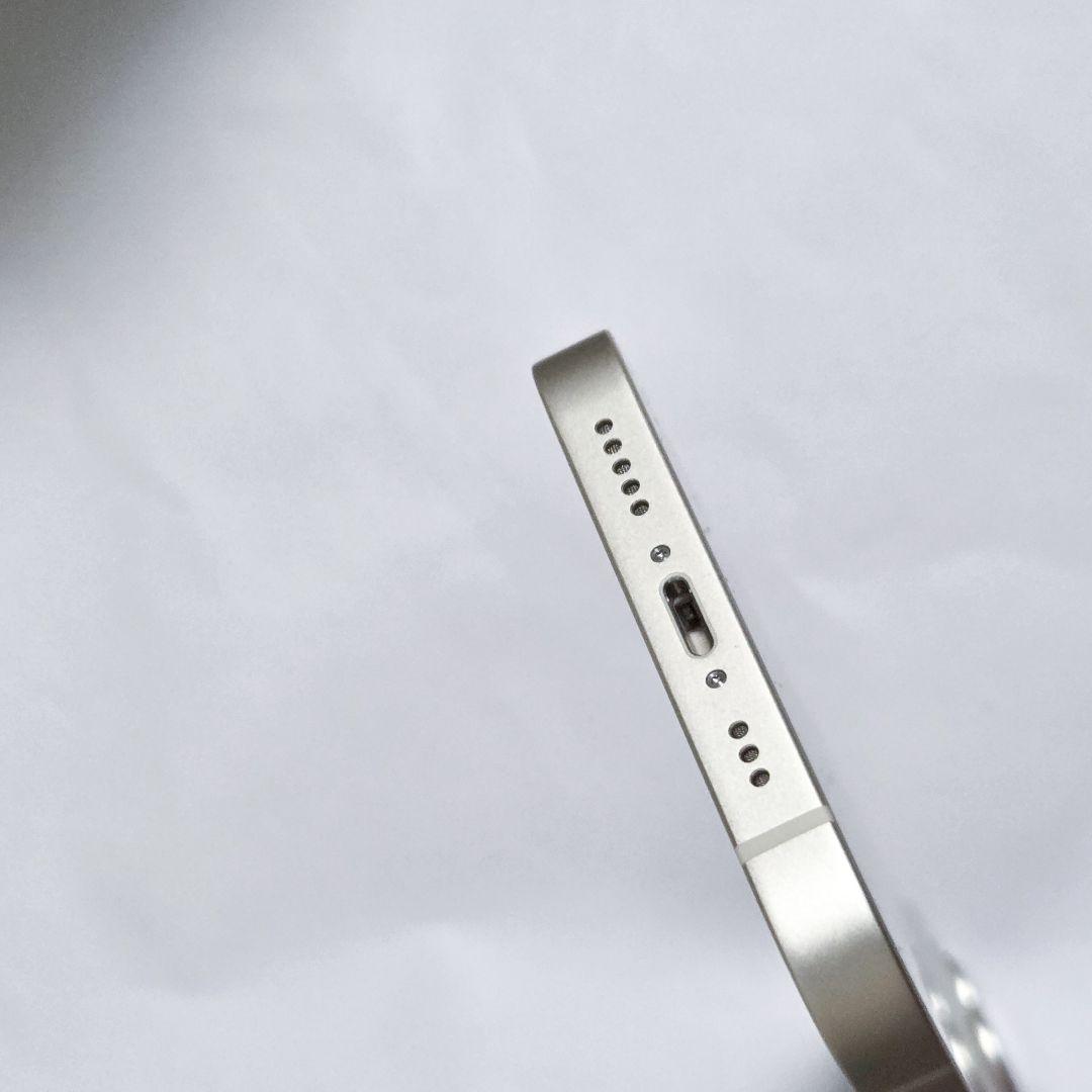 【ほぼ新品】iPhone13 128GB ホワイト