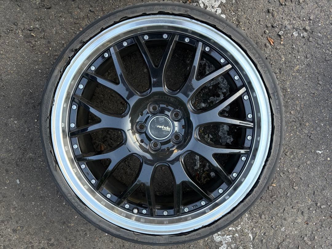 【最終値下げ】30プリウス 19インチ　アネーロコラソン