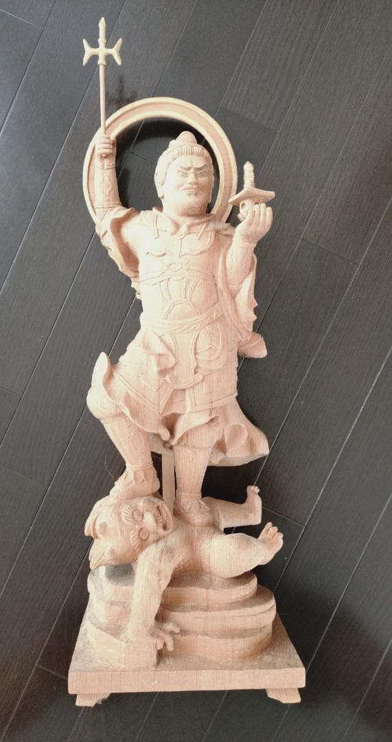 毘沙門天　一木造　 約68cm