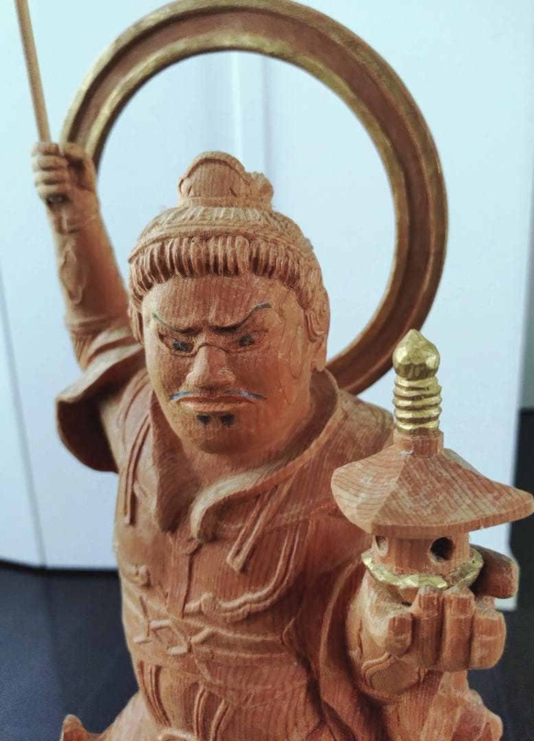 毘沙門天　一木造　 約68cm
