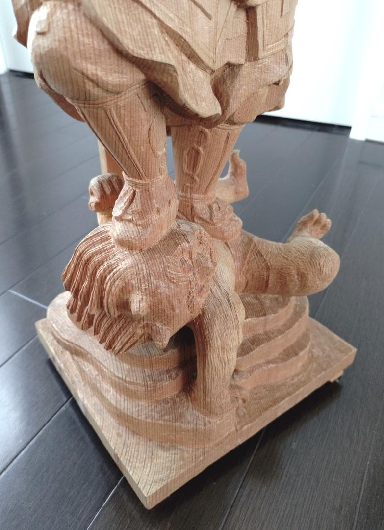 毘沙門天　一木造　 約68cm