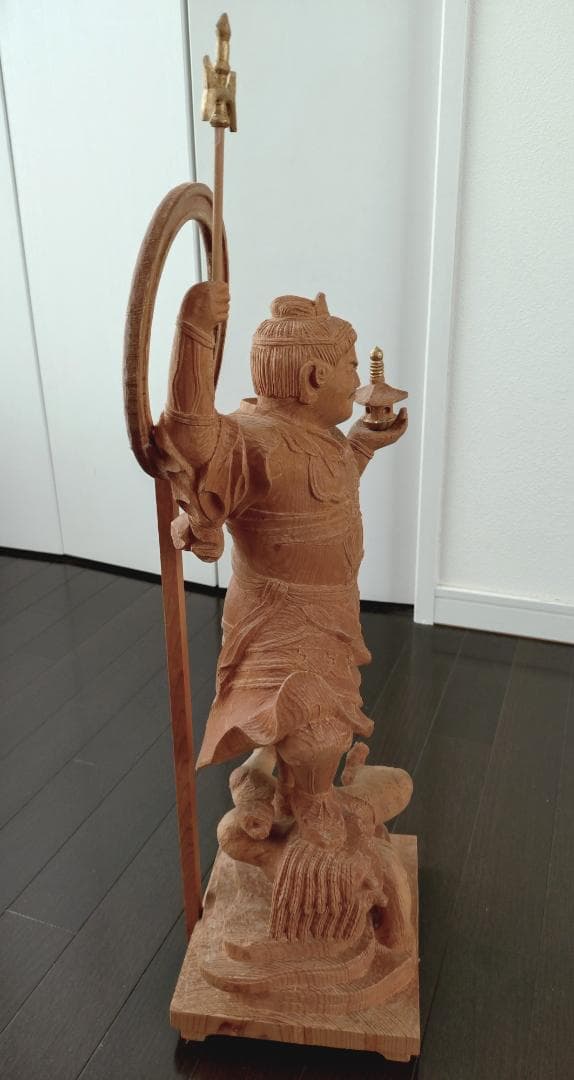 毘沙門天　一木造　 約68cm