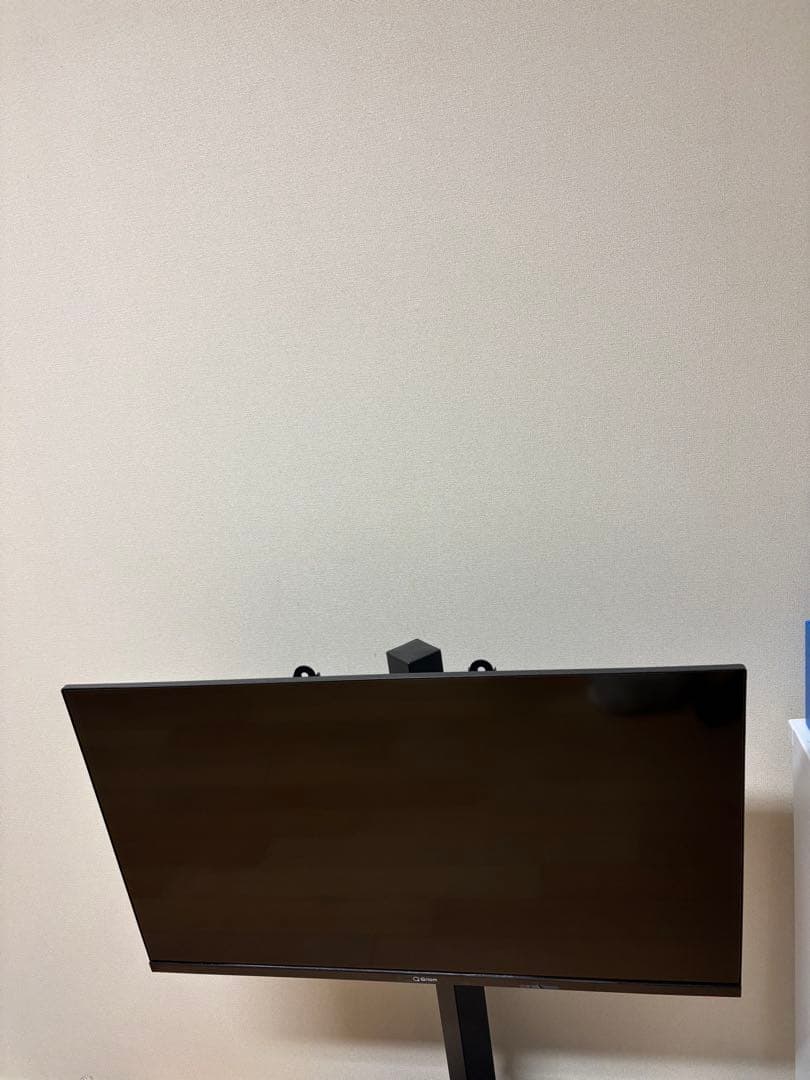 32V型　山善QRK-32TL2K フルハイビジョンスマートテレビ