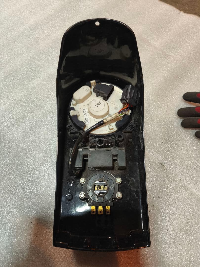 ハーレーダビットソン　FLSTC純正タンク