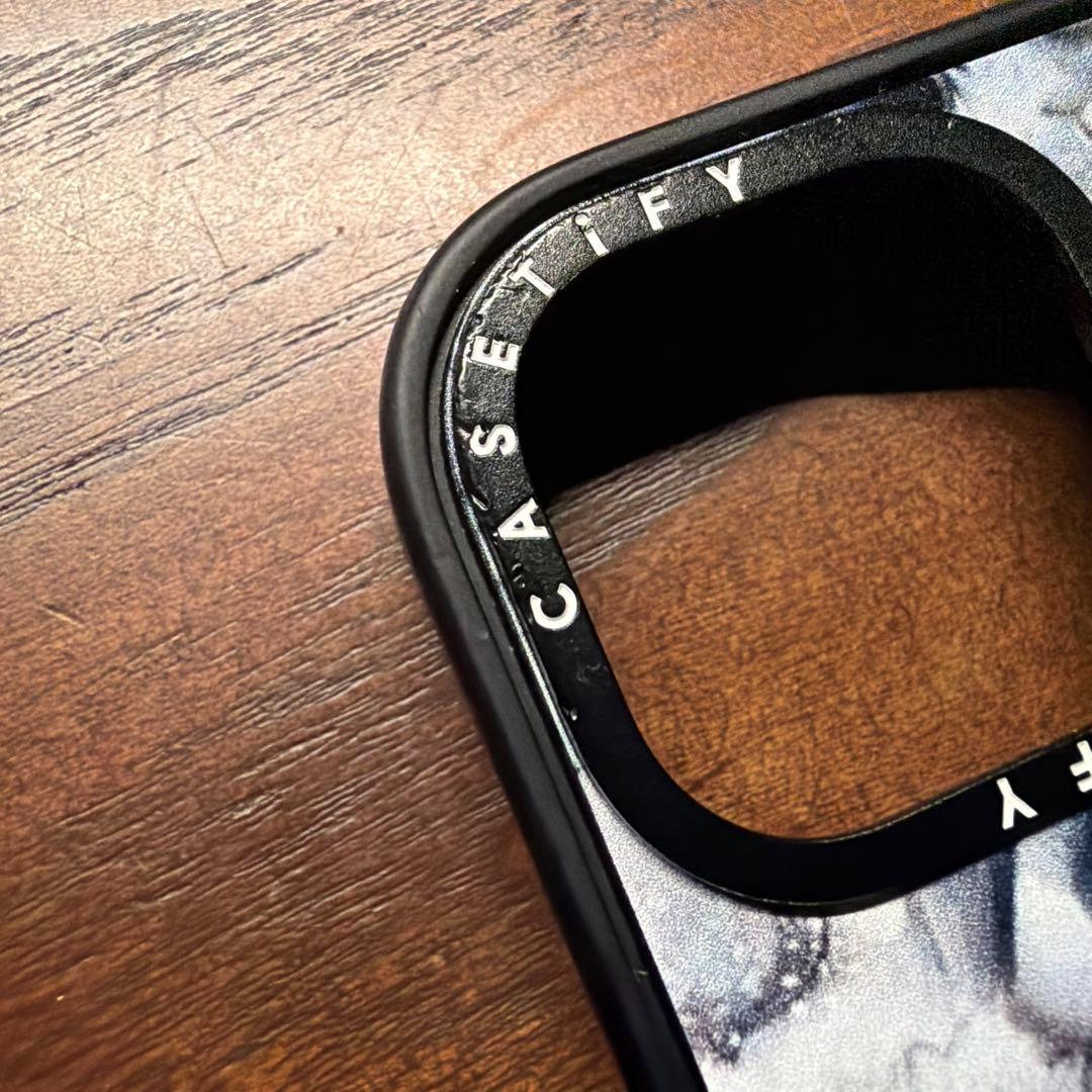 CASETiFY iPhone 15 ケース marble