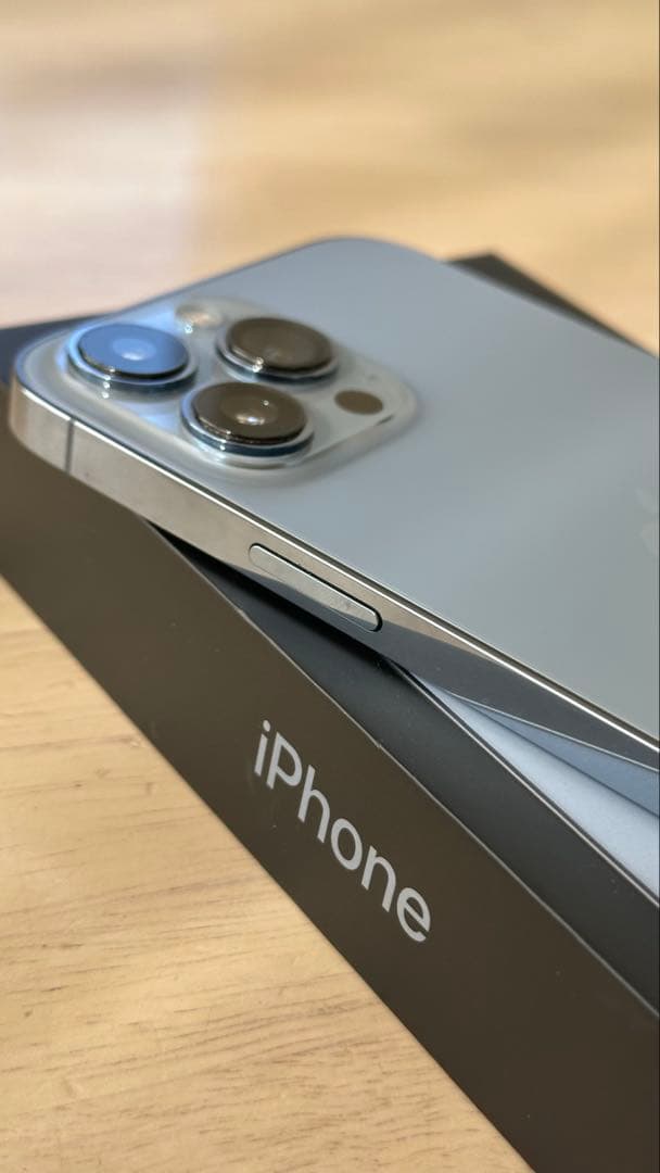 iPhone13promax256 本体 シエラブルー SIMフリー