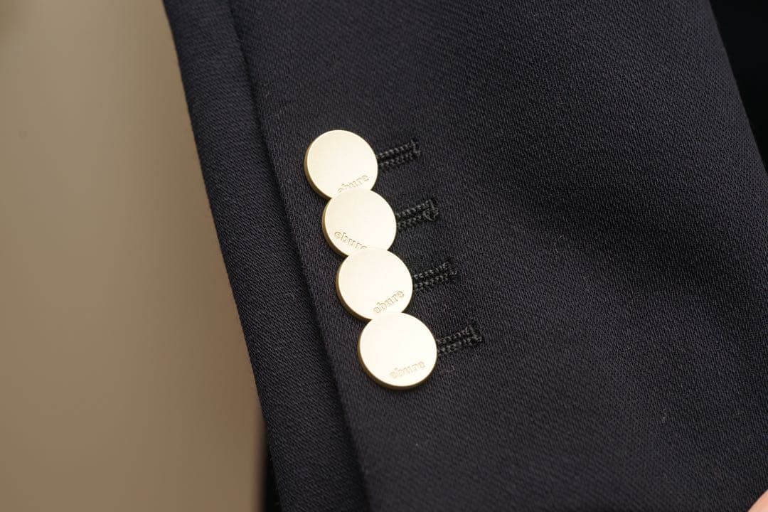 ebure ダブルブレスト テーラードジャケット 試着のみ　ネイビー　金ボタン