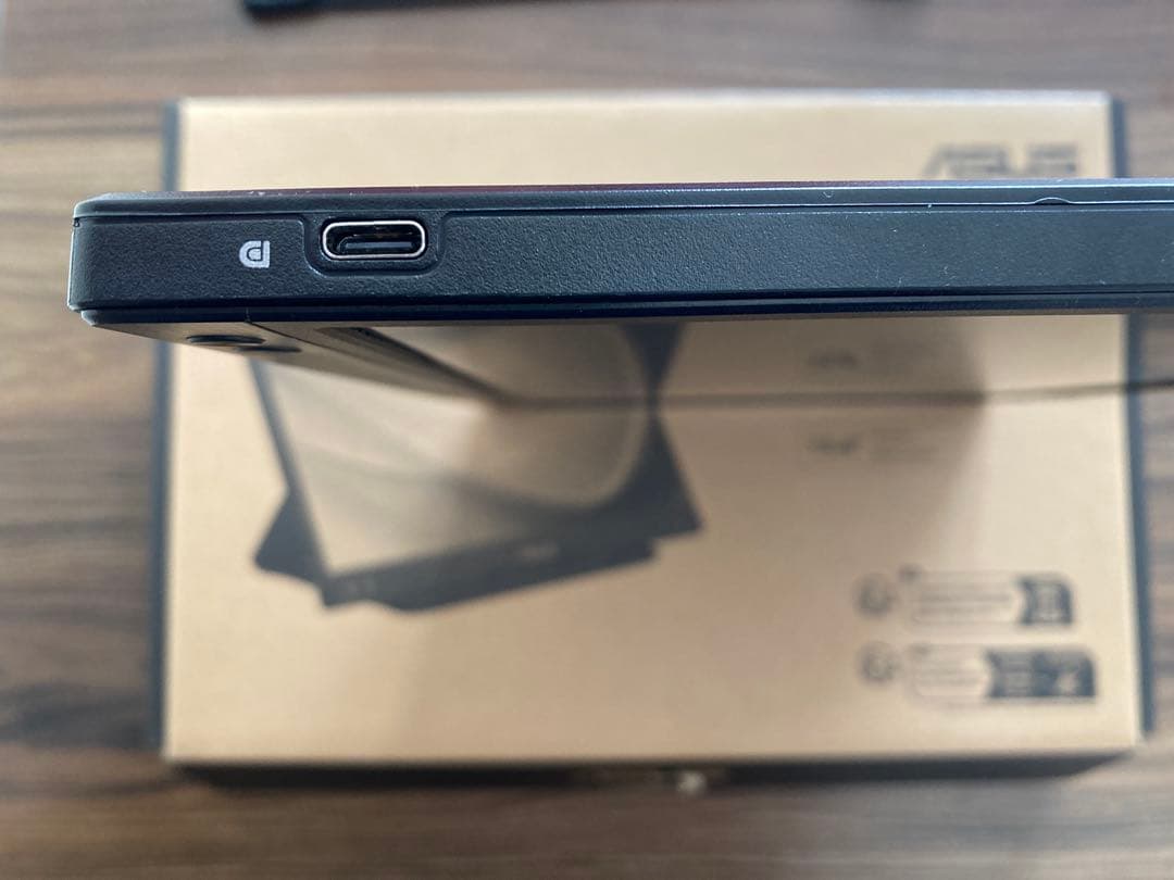 ASUS ZenScreen MB166C 15.6インチ