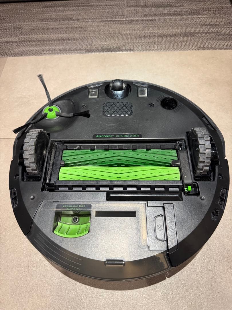 iRobot ロボット掃除機 「ルンバ」 j7+ グラファイト j755860