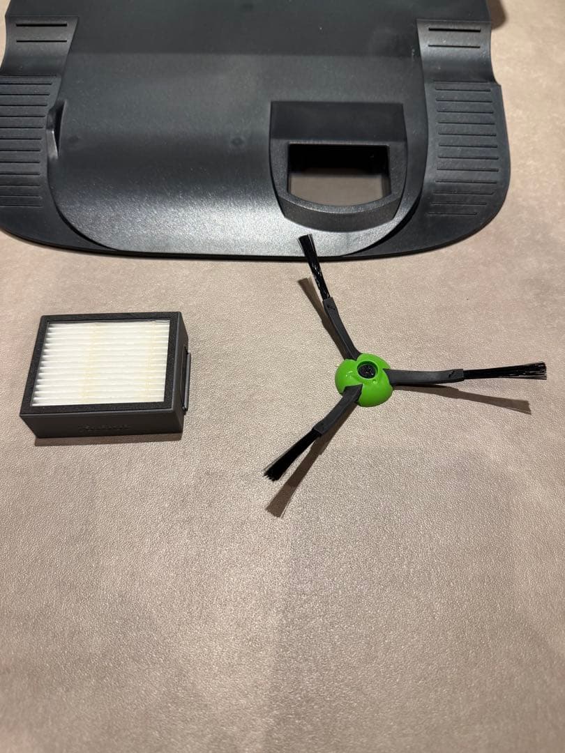 iRobot ロボット掃除機 「ルンバ」 j7+ グラファイト j755860