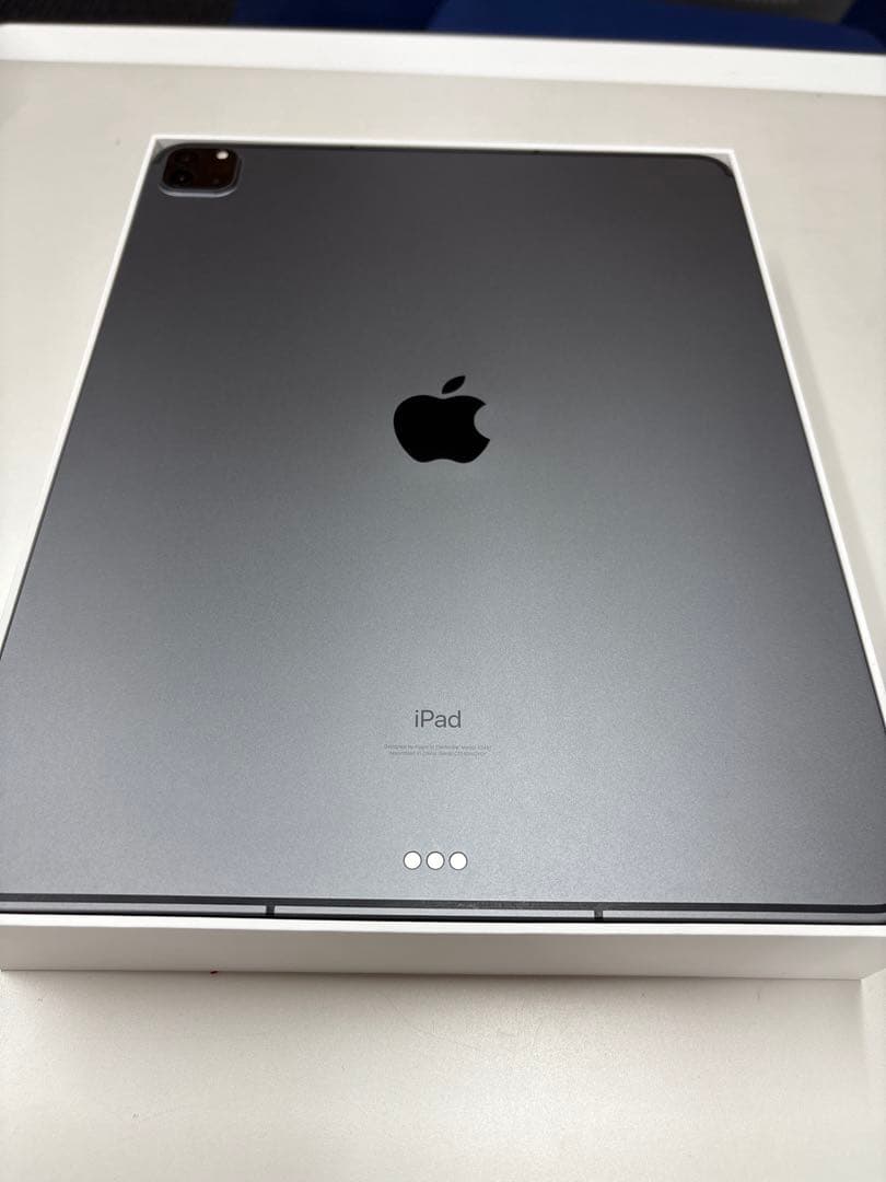 iPadPro12.9第5世代128GBWi-Fi＋Cellularフィルム貼付