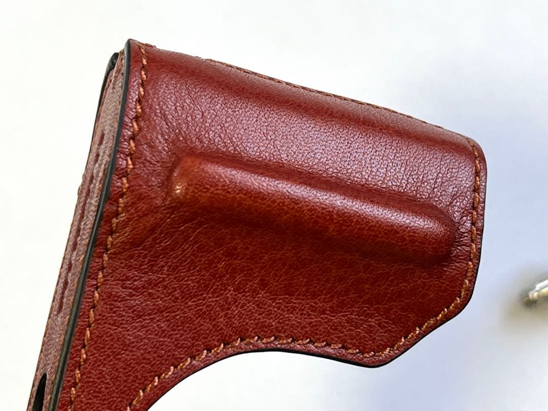 新品 本革カメラケース 富士フイルム FUJIFILM x100v用