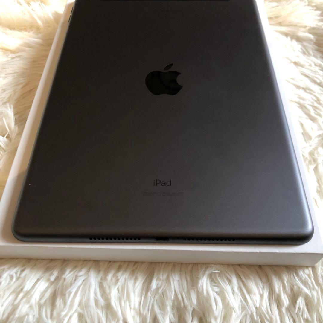 【即購入OK】iPad 第8世代 セルラーモデル【極美品】 #65 【付属品】