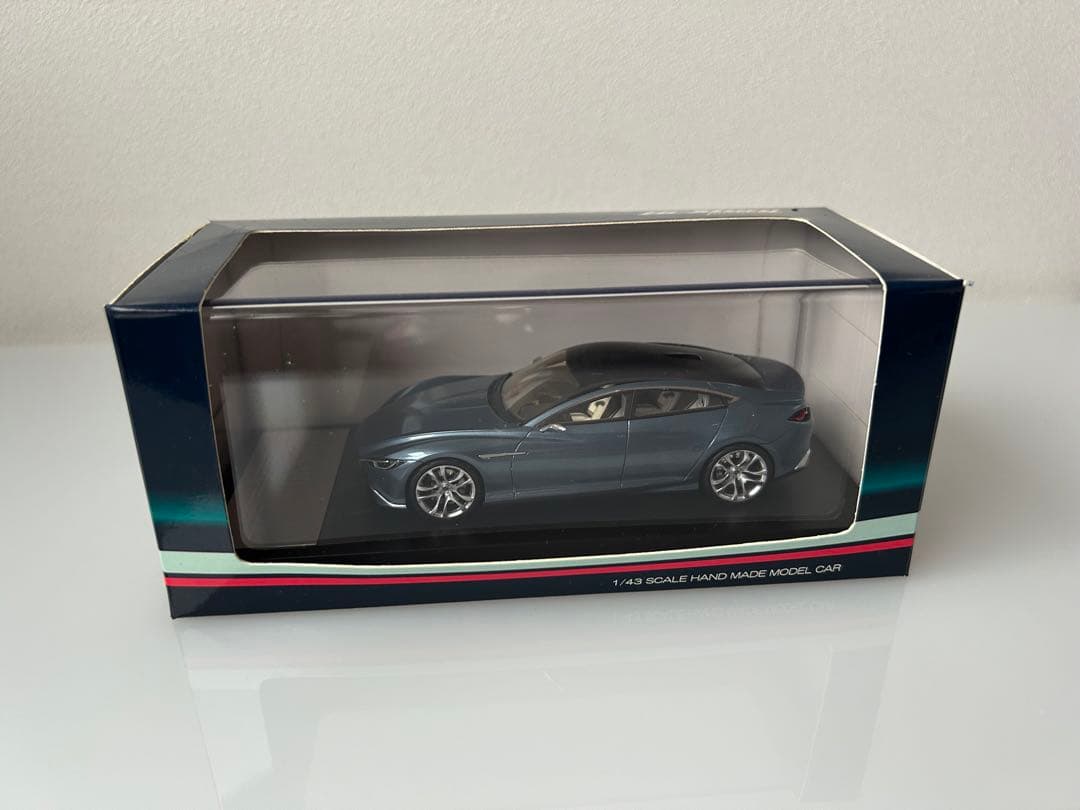希少　MAZDA SHINARI 2010 ミニカー 1/43