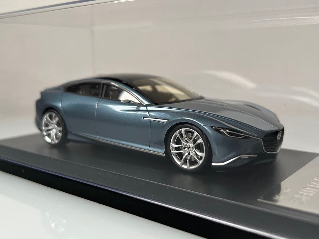 希少　MAZDA SHINARI 2010 ミニカー 1/43