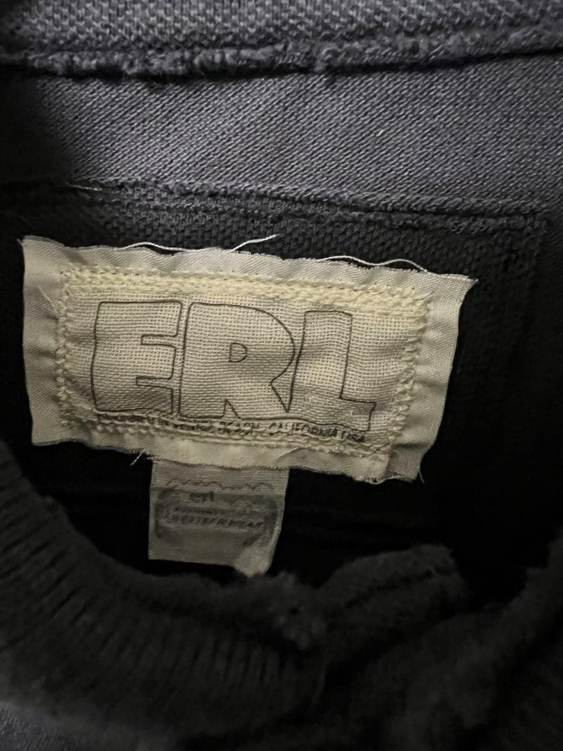 ERL ブラック ポロシャツ