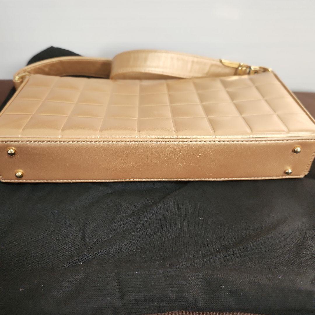 CHANEL チョコバーショルダーバッグ