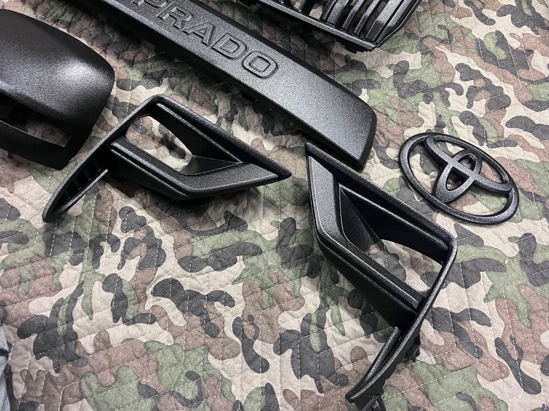 ツチノコ　ランドクルーザープラド　外装一式①