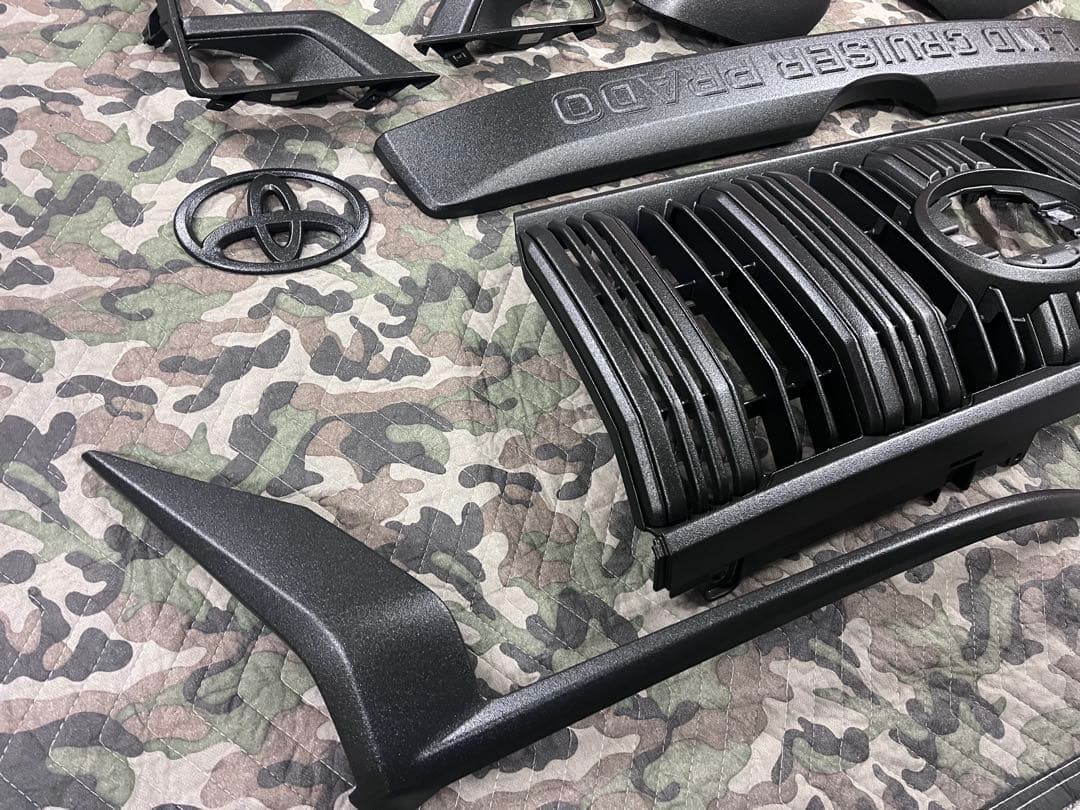 ツチノコ　ランドクルーザープラド　外装一式①