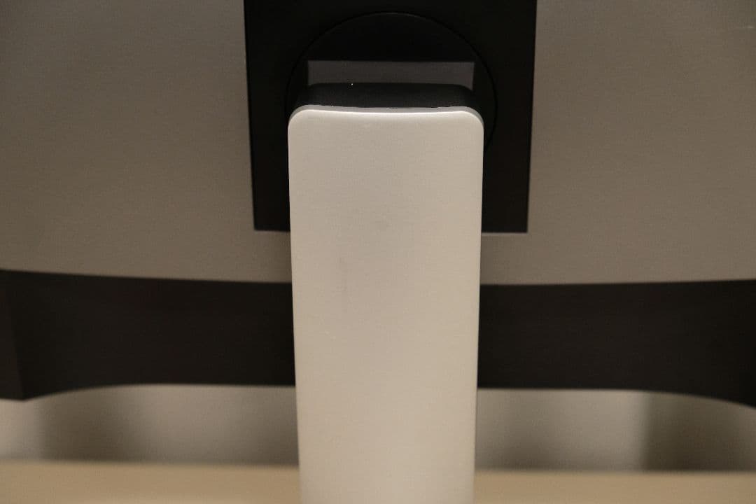 Dell 25インチ WQHD モニター U2518D